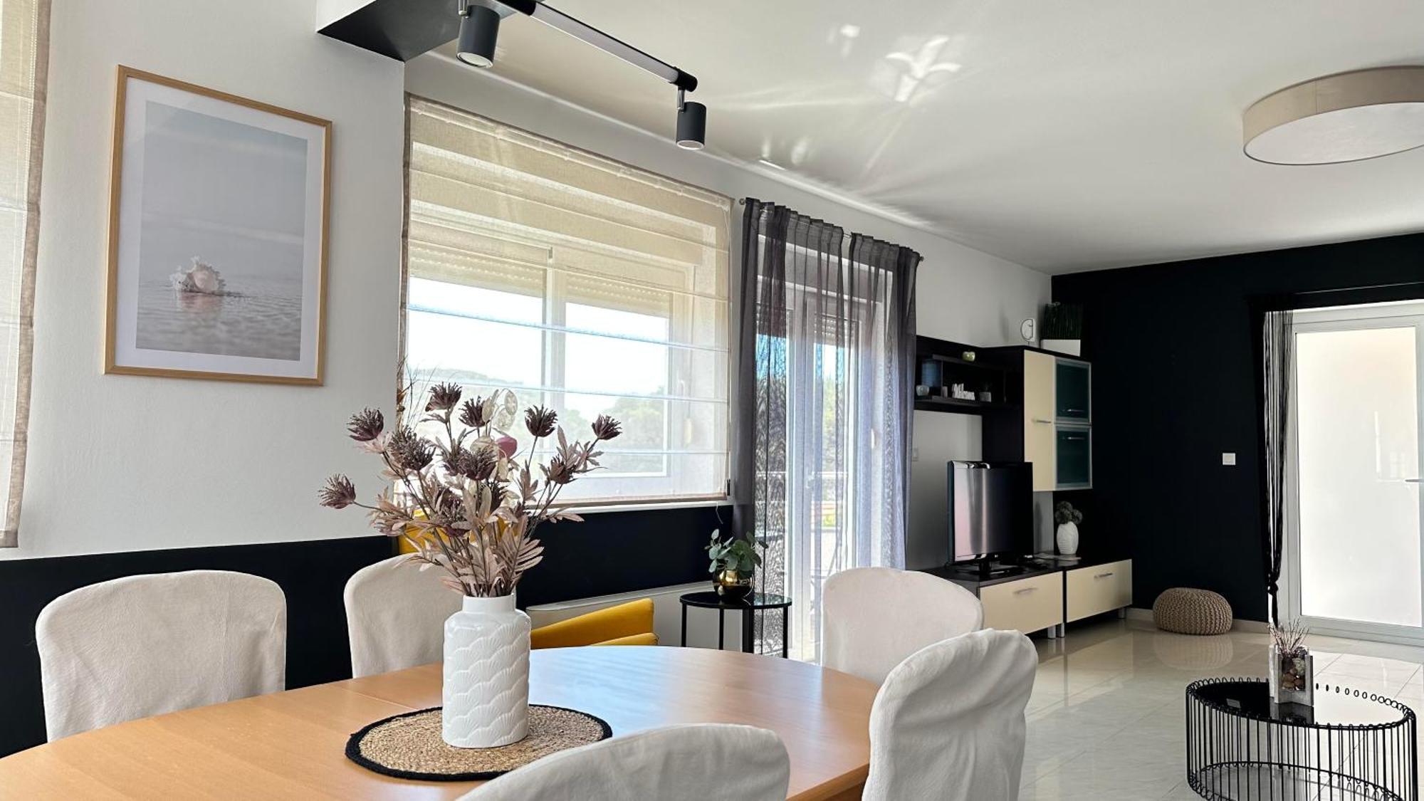 Apartments Matea Тисно Экстерьер фото