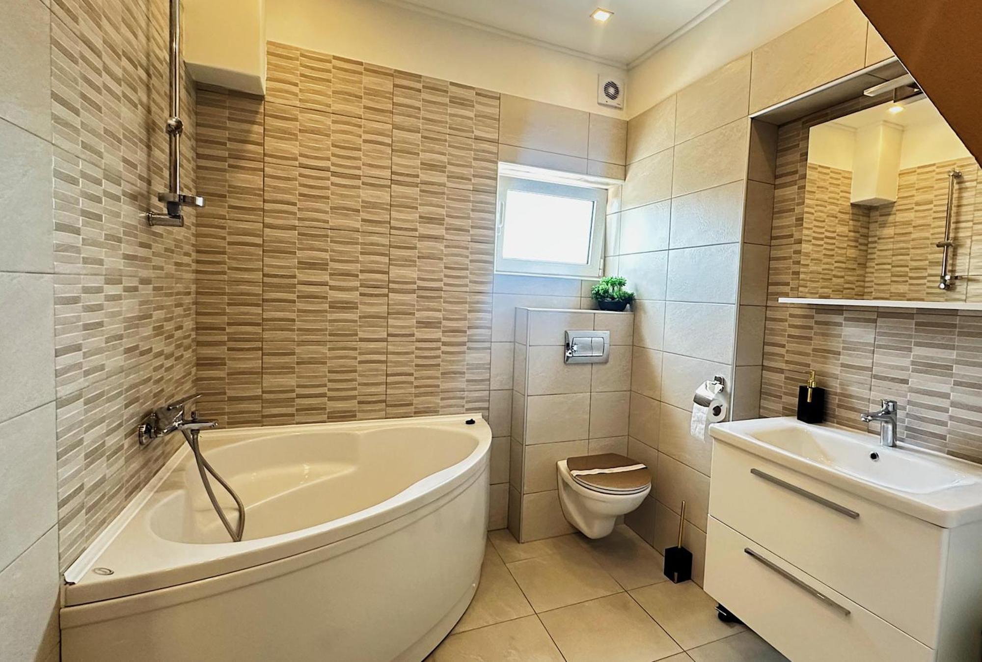 Apartments Matea Тисно Экстерьер фото